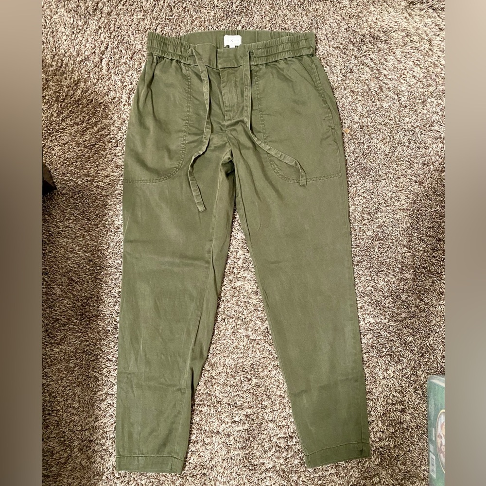 LOFT Lou & Grey Women’s Casual Olive Ankle Pants